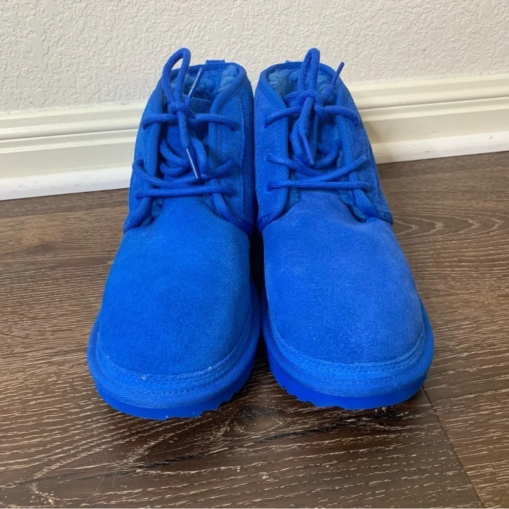 UGG Neumel II Boot Blue Big Kids 6 / Womens 8